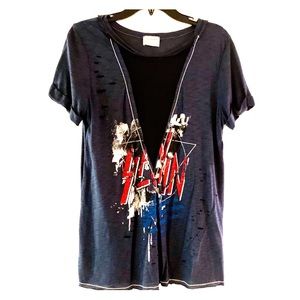 Destroyed T-shirt with mesh V insert